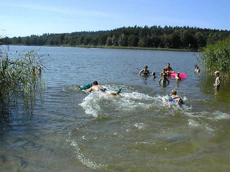 Finnhaussiedlung Am Garder See Lohmen  外观 照片